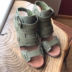 Sorel sandals